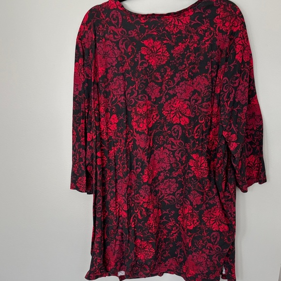 Catherines Red and Black Floral V-Neck Blouse - Picture 3 of 3